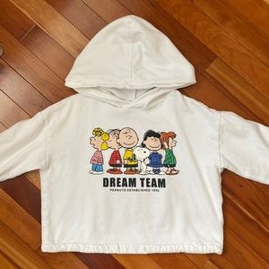 Unisex Classic Peanuts Sweatshirt